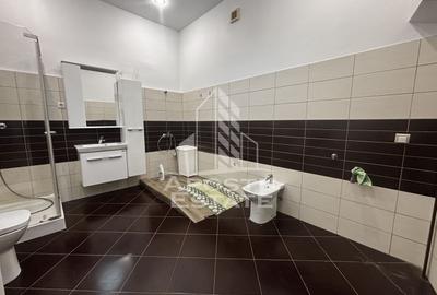 Casa partial mobilata, curte proprie,  zona Lunei - 29