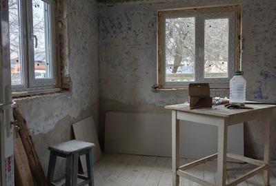 FARA COMISIOANE in Sabareni la drum asfaltat casa batrineasca pe 1000mp - 12