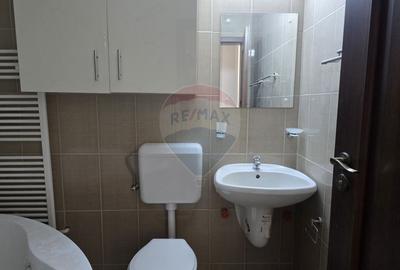 Spațiu comercial, de 1,063.4499511719 mp, în Moieciu de Sus - 13