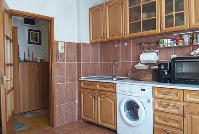 Apartament cu 4 camere decomandat în Sebastian - 9