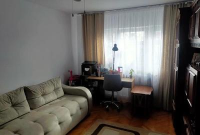 Apartament cu 3 camere decomandat în Gheorgheni