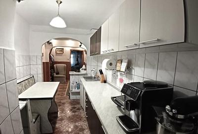Apartament cu 3 Camere in Burdujeni - 11