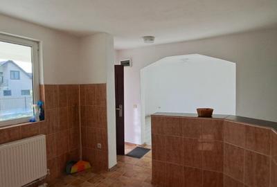 CASA CU 5 CAMERE , BECI SI GARAJ , FINALIZATA SI INTABULATA , MUTARE IMEDIATA - 10