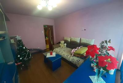 Apartament cu 2 camere decomandat în Micro II - 12