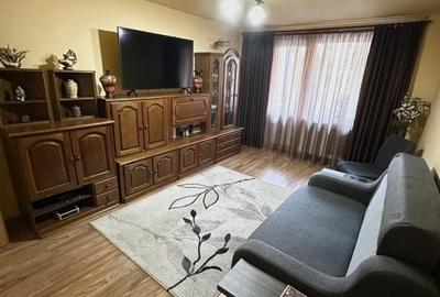 Apartament decomandat 2 camere Tractorul - 13