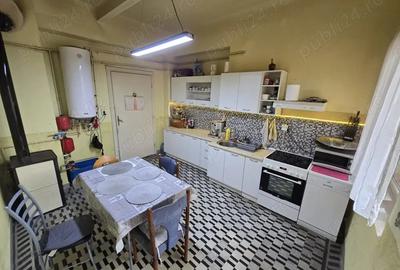 Apartament cu 3 camere în Central - 12