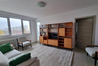 Apartament cu 2 camere semidecomandat în Obor