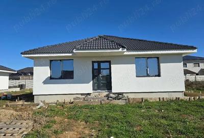 Vand casa nivel Parter, sc 140 mp , constr 2024, Oradea ,zona C.Santandrei, semifinisata, teren 545 - 2