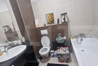 Apartament 4 camere zona Tractorul , luminat decomandat 17 m - 17