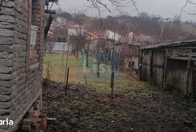 Casă cu 3 camere cu Canalizare în Central - 5