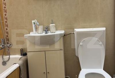 Apartament cu 3 camere decomandat în Tudor - 11