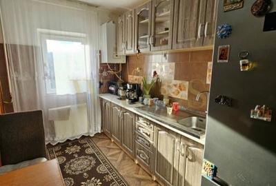 Apartament cu 4 camere decomandat, mobilat în Sud - 2