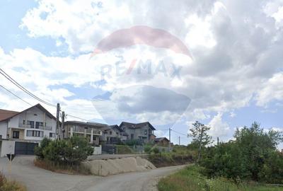 Casă cu 10 camere cu Teren 484 Mp în Apahida - 2