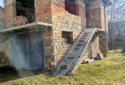 Casă cu 5 camere cu Teren 809 Mp în Central - 5