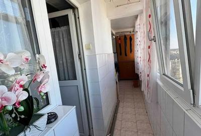 Apartament cu 3 camere decomandat în Micro 18 - 8