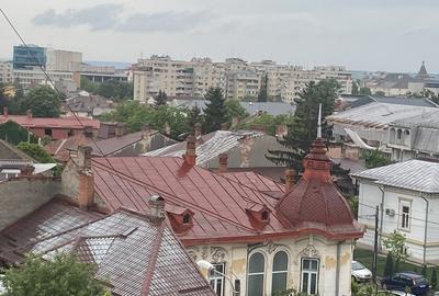 Garsonieră decomandată în Central - 2