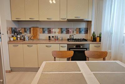 Apartament cu 3 camere decomandat în Sud - 8