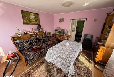 Casă cu 3 camere cu Garaj în Central - 3