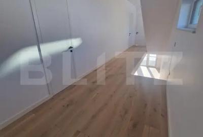 Casă cu 8 camere cu Teren 860 Mp în Central - 17