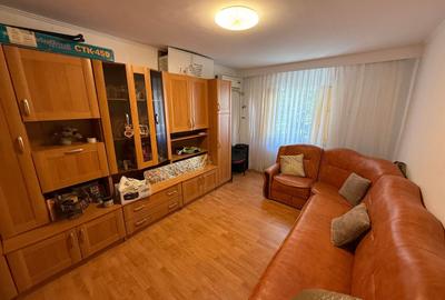 Apartament cu 2 camere decomandat, mobilat în CET