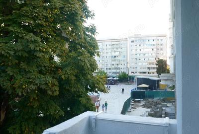 Inchiriez apartament 3 camere - 6