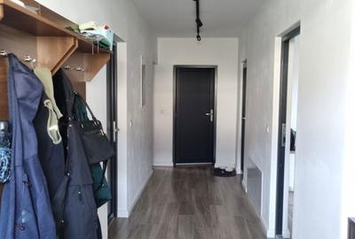 Casă cu 4 camere decomandat în 14 Mai - 3