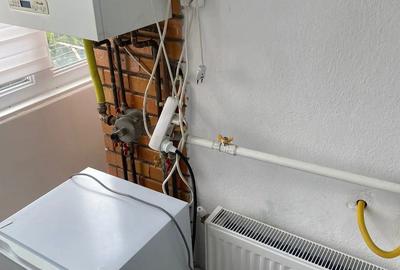 Targoviste ultracentral: vand garsoniera cu balcon inchis. - 3