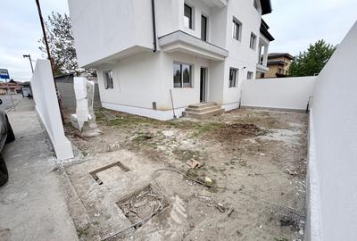 Duplex cu 7 camere cu Canalizare în Sud - 25