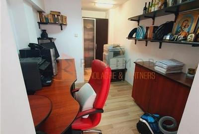 Birou, 30 mp în Central