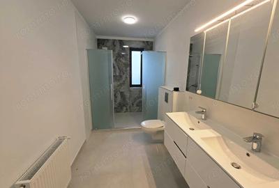 Casă cu 5 camere cu Teren 225 Mp în Theodor Pallady