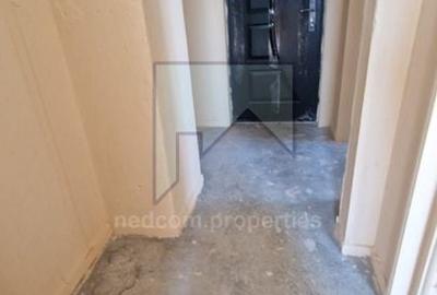 Vanzare apartament 3 camere - 2