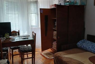 Apartament cu 3 camere decomandat în Central - 12
