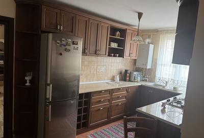 Apartament cu 2 camere decomandat în Central - 1