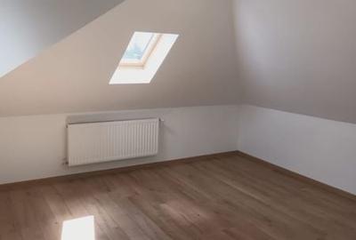 Casă cu 6 camere cu Canalizare în Tei - 1