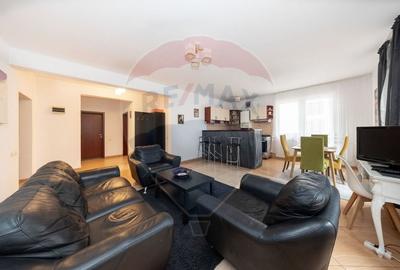 Apartament cu 3 camere decomandat în Poiana Brașov - 2