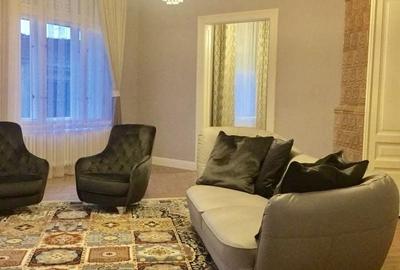 Apartament de 190 mp cu 3 camere de LUX pe Metianu Comision 0 - 2