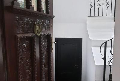 Apartament in vila , Primaverii, intrare separata, etaj 1/1 - 4