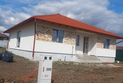 Casă cu 4 camere în Pănet - 4