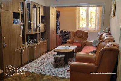 Apartament cu 3 camere decomandat în Central - 1