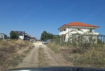 Teren de 8500 mp, în Viile Noi