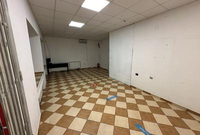 Spațiu comercial, de 47 mp, în Micro 11