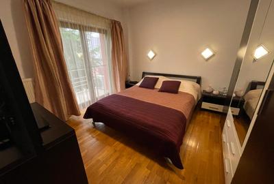 APARTAMENT IN VILĂ 5 CAMERE,4 BĂI,3 TERASE, PARCARE,CURTE,PANOURI FOTOVOLTAICE - 13