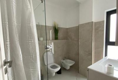 Apartament cu 4 camere decomandat în Central - 4