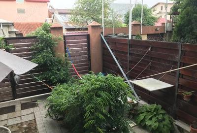 Casă cu 2 camere cu Canalizare în Titan - 10