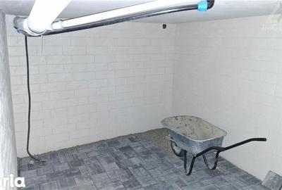 Casă cu 4 camere cu Teren 400 Mp în Rediu - 10
