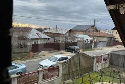 Casă cu 7 camere cu Teren 1400 Mp în Central - 8