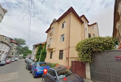 Casă individuală cu 16 camere cu Teren 169 Mp în Dorobanți - 1