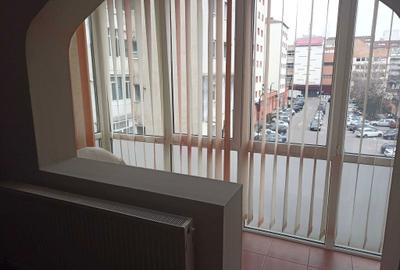 Apartament cu 2 camere semidecomandat în Ultracentral - 2