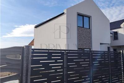 Duplex cu 3 camere cu Teren 337 Mp în Urseni