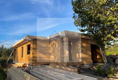 Casă individuală cu 4 camere cu Canalizare în Stupini - 25